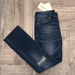 Special A distressed light wash jean